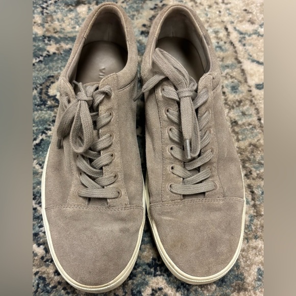 Grey Vince Men’s 7.5 sneakers - Picture 1 of 5